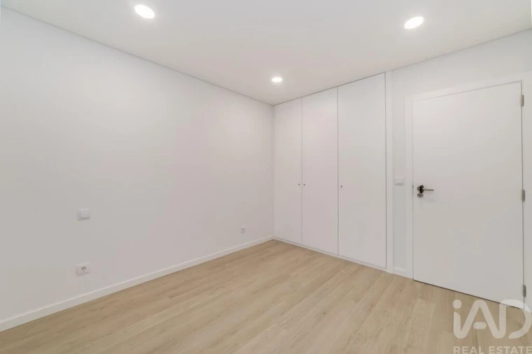 Apartamento T2 para Venda em Tavarede Foto 10