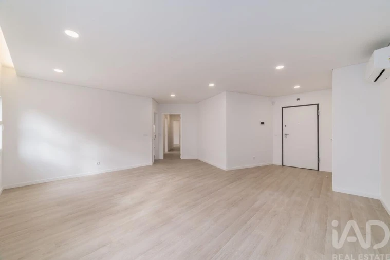 Apartamento T2 para Venda em Tavarede Foto 13