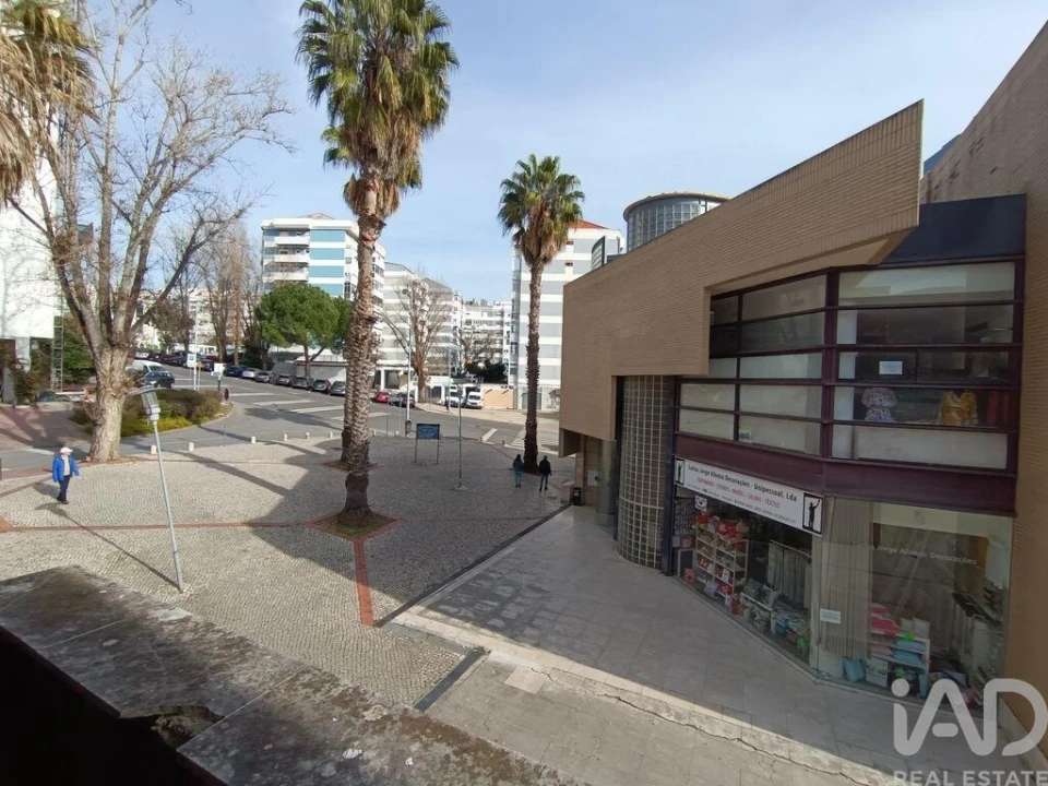 Loja para Arrendamento em Carnaxide e Queijas Foto 25