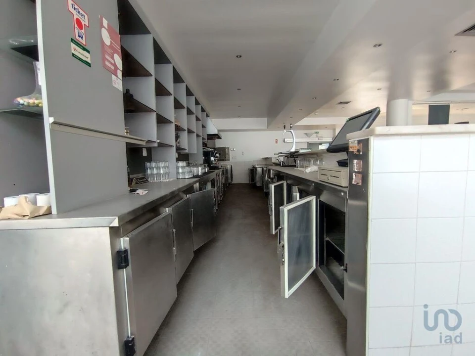 Loja para Arrendamento em Carnaxide e Queijas Foto 6