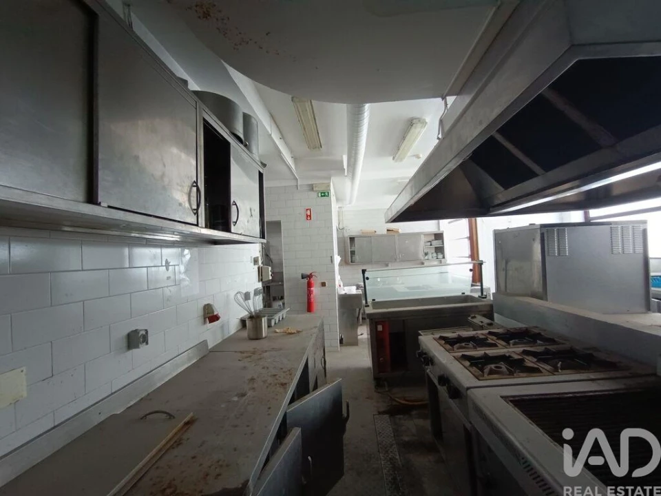 Loja para Arrendamento em Carnaxide e Queijas Foto 16