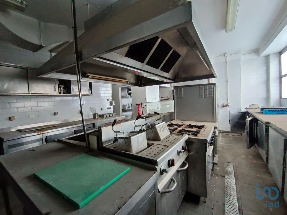 Loja para Arrendamento em Carnaxide e Queijas Foto 13