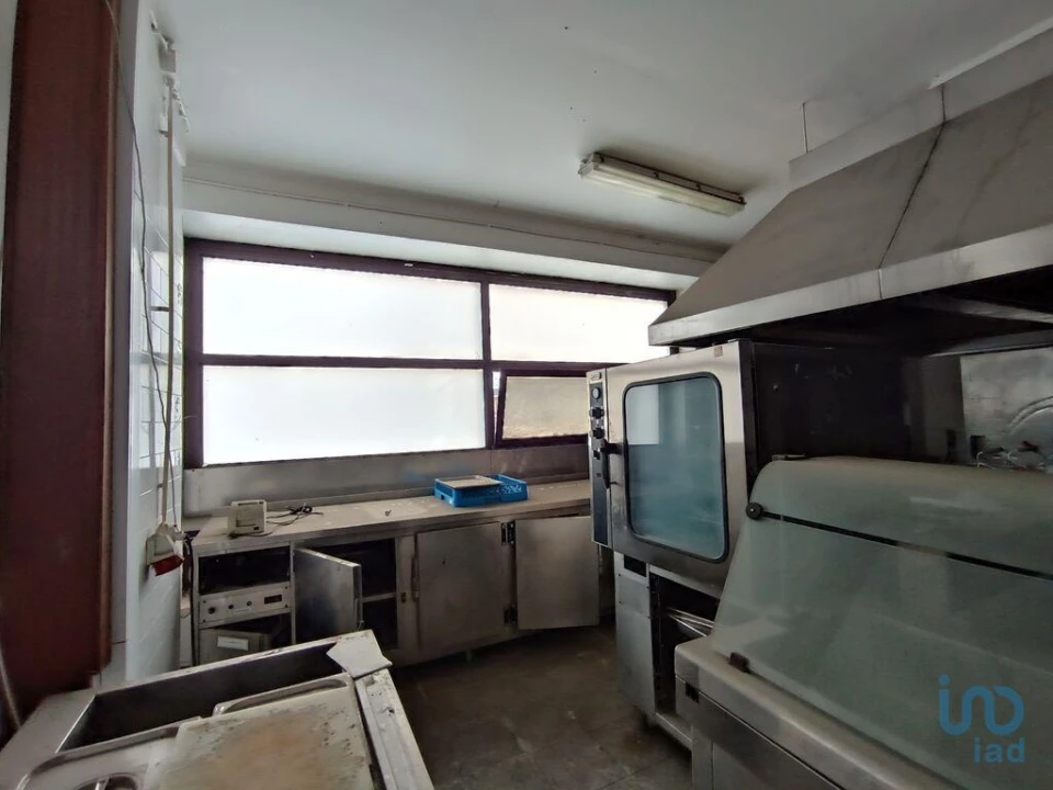 Loja para Arrendamento em Carnaxide e Queijas Foto 11