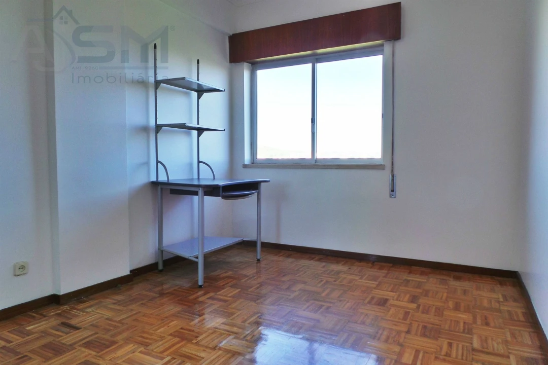 Apartamento T3 para Arrendamento em Cacém e São Marcos Foto 22