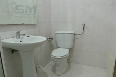 Apartamento T3 para Arrendamento em Cacém e São Marcos