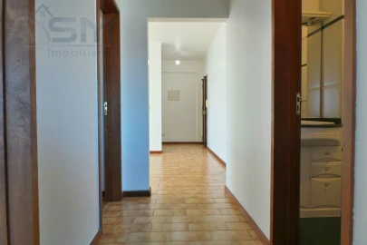 Apartamento T3 para Arrendamento em Cacém e São Marcos