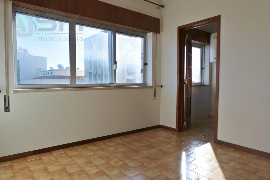 Apartamento T3 para Arrendamento em Cacém e São Marcos Foto 8