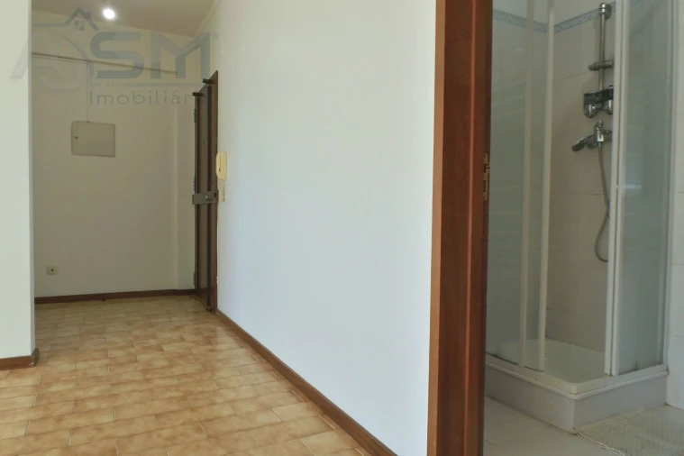 Apartamento T3 para Arrendamento em Cacém e São Marcos Foto 11