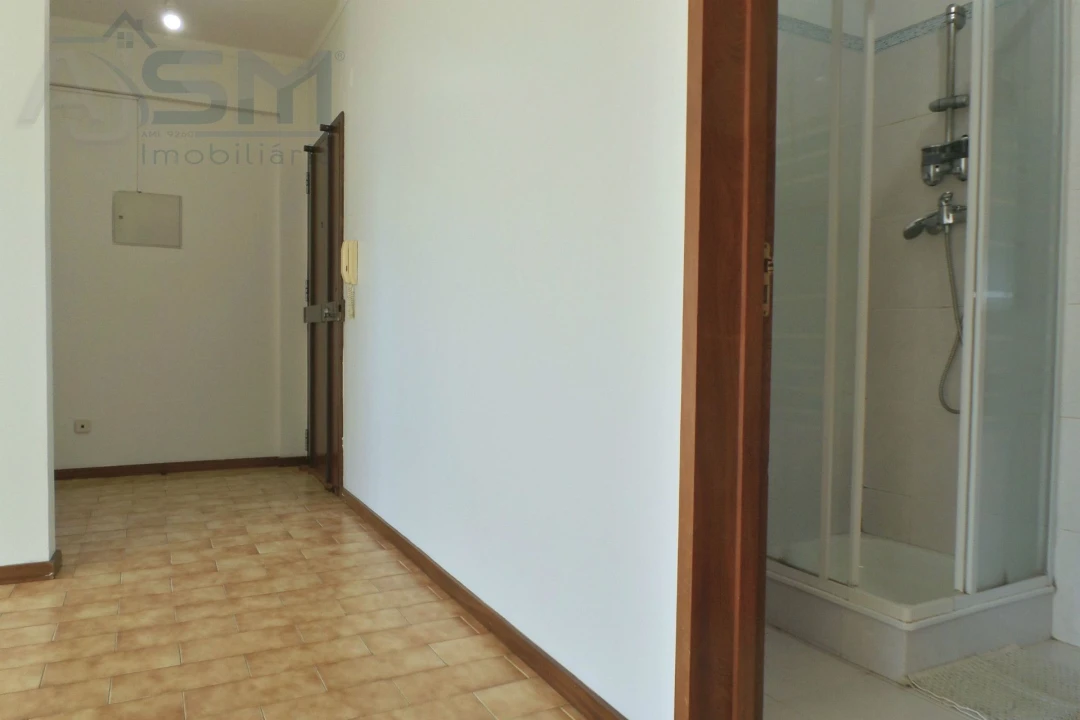 Apartamento T3 para Arrendamento em Cacém e São Marcos Foto 11