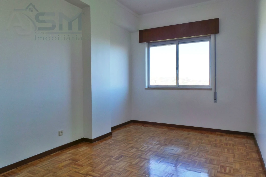Apartamento T3 para Arrendamento em Cacém e São Marcos Foto 20