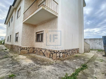 Moradia T4 para Venda em Atouguia da Baleia