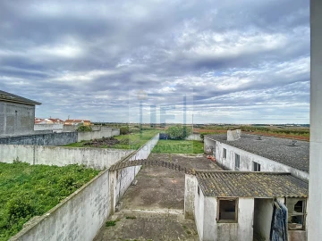 Moradia T4 para Venda em Atouguia da Baleia