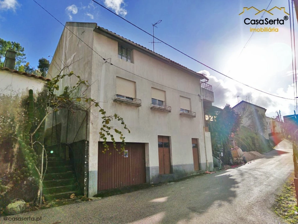 Moradia T4 para Venda em Proença-A-Nova e Peral Foto 1