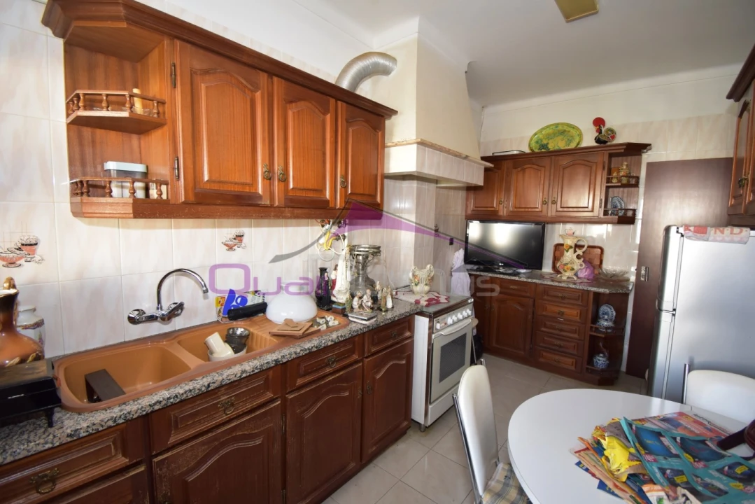 Apartamento T2 para Venda em Vila Nova da Barquinha Foto 3