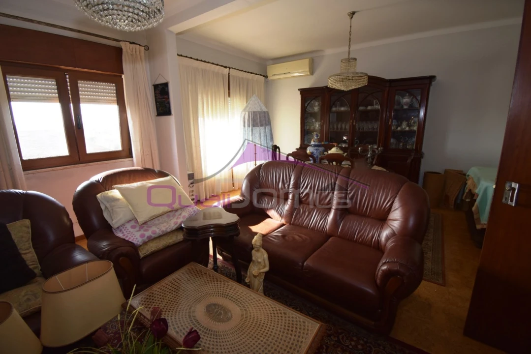 Apartamento T2 para Venda em Vila Nova da Barquinha Foto 9