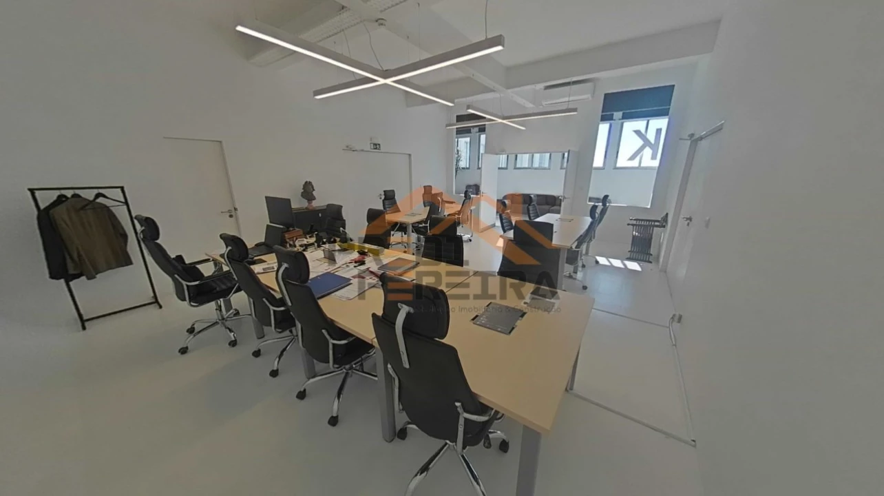 Prédio para Venda em Marvila Foto 15