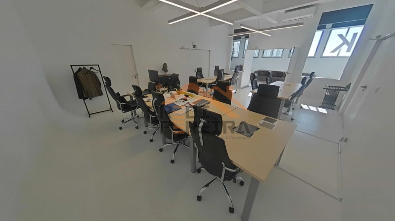 Prédio para Venda em Marvila Foto 2