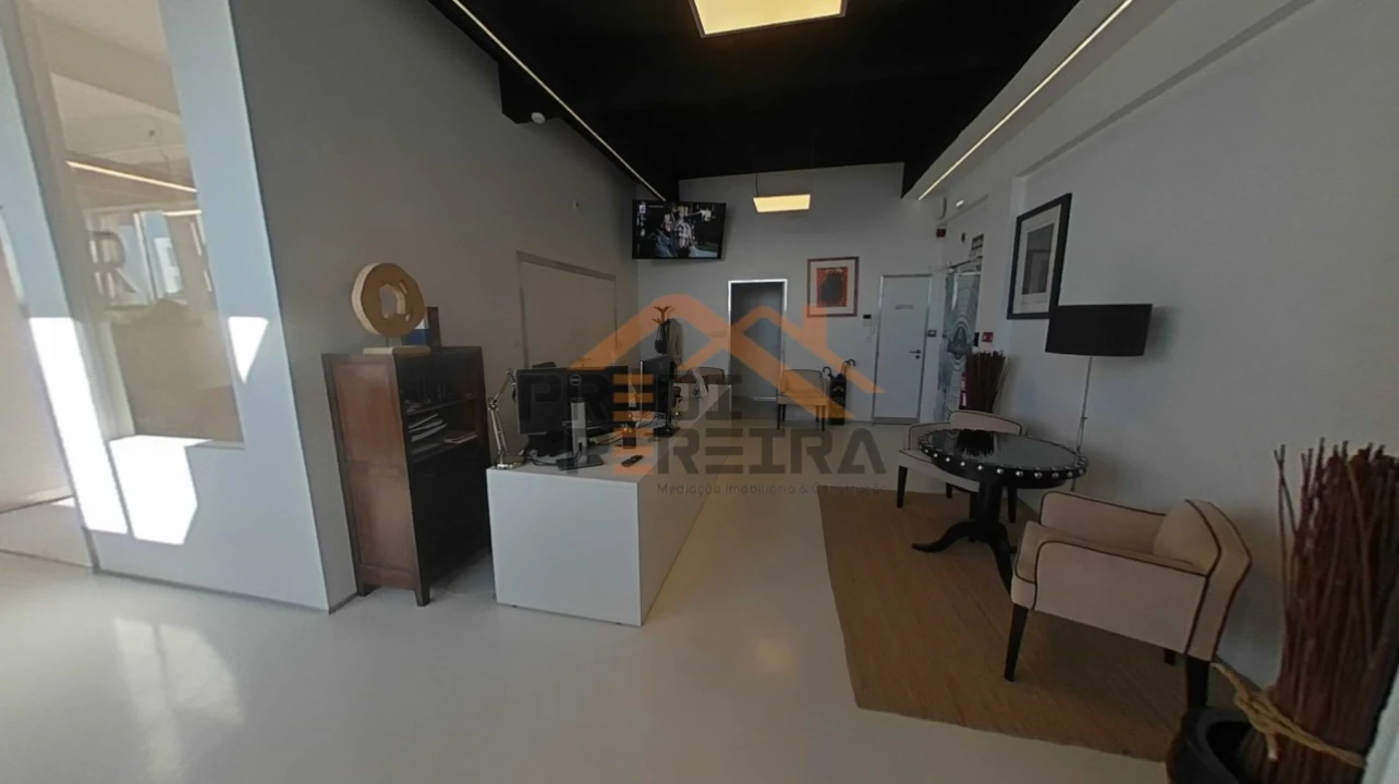 Prédio para Venda em Marvila Foto 16