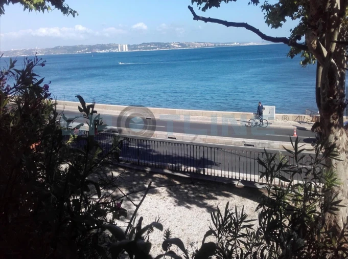 Moradia T7 para Venda em Oeiras e São Julião da Barra, Paço de Arcos e Caxias Foto 16