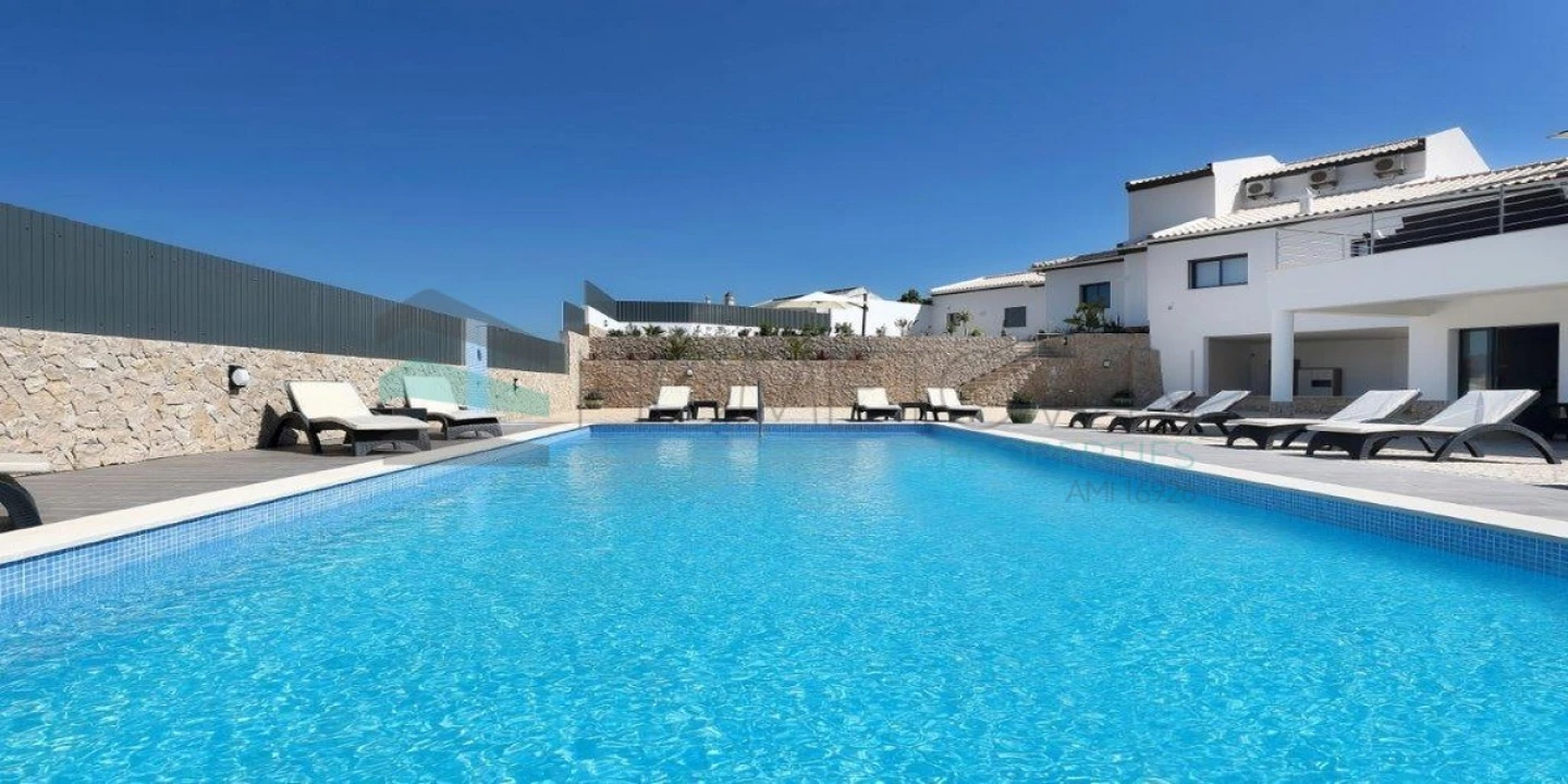 Negócio para Venda em Albufeira e Olhos de Água Foto 31