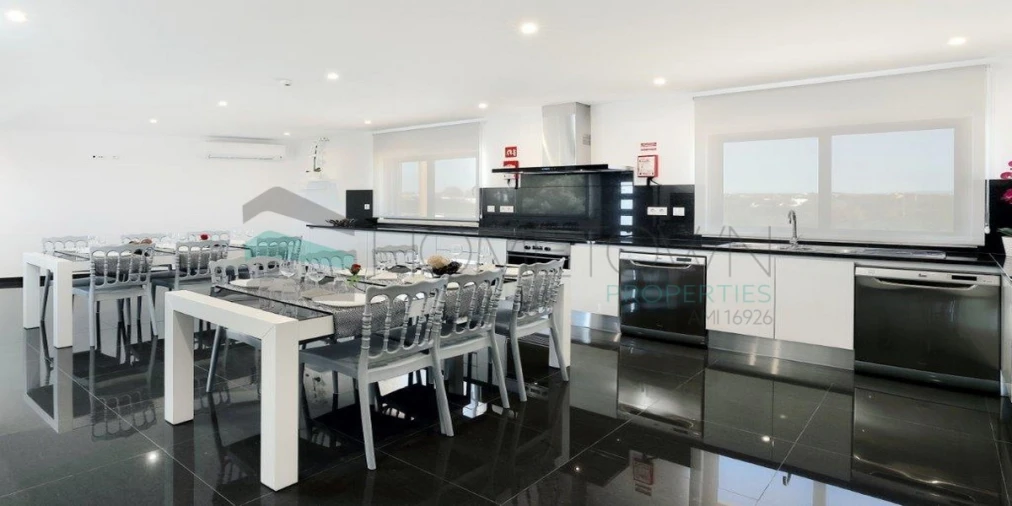 Negócio para Venda em Albufeira e Olhos de Água Foto 24