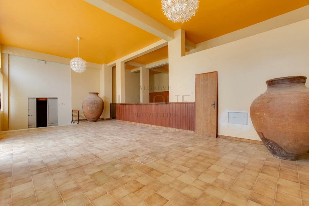 Negócio para Venda em Budens Foto 9