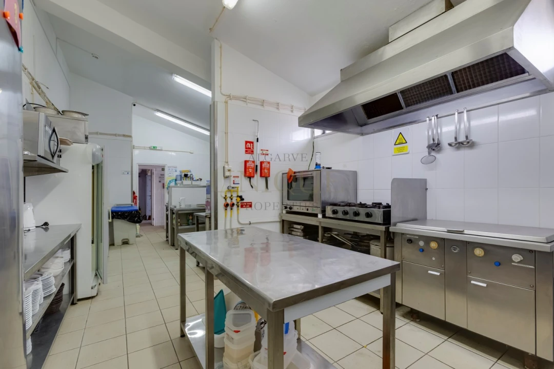 Negócio para Venda em Budens Foto 7