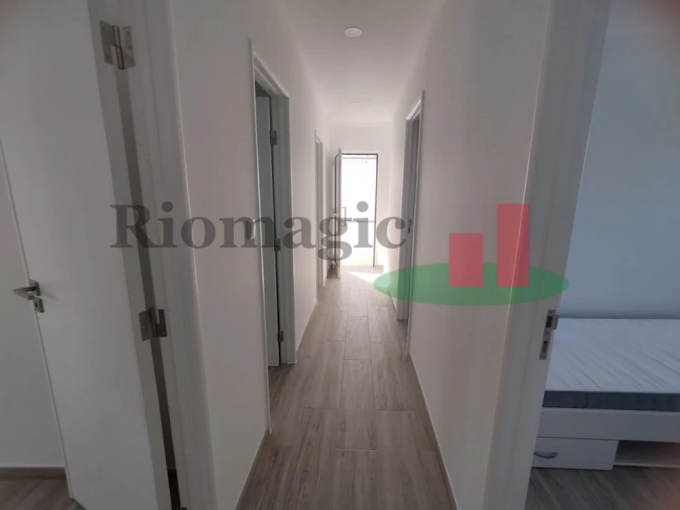 Quarto para Arrendamento em Rio Maior Foto 5