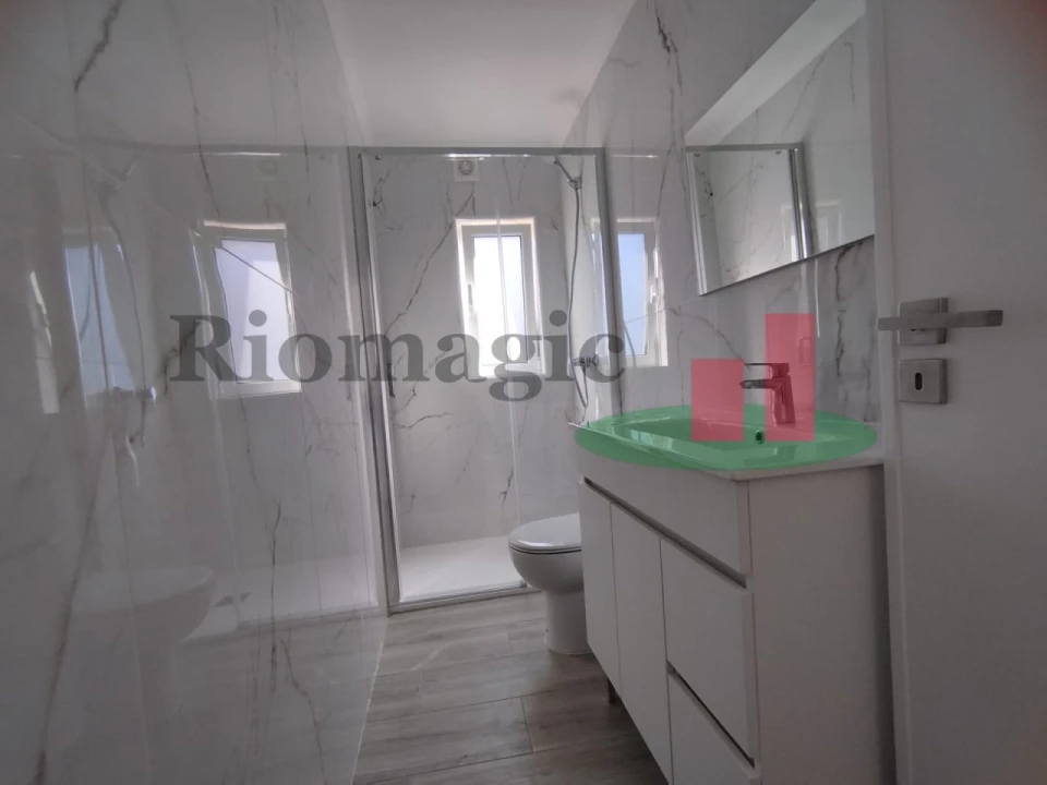 Quarto para Arrendamento em Rio Maior Foto 10