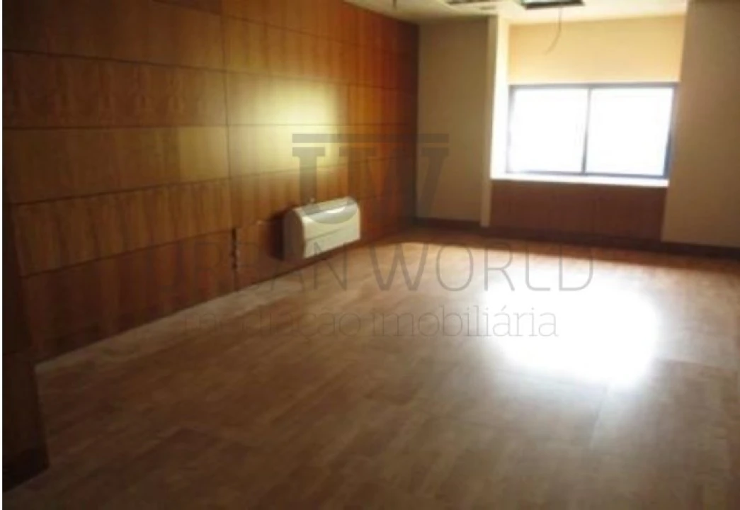 Prédio para Arrendamento em Montijo e Afonsoeiro Foto 5