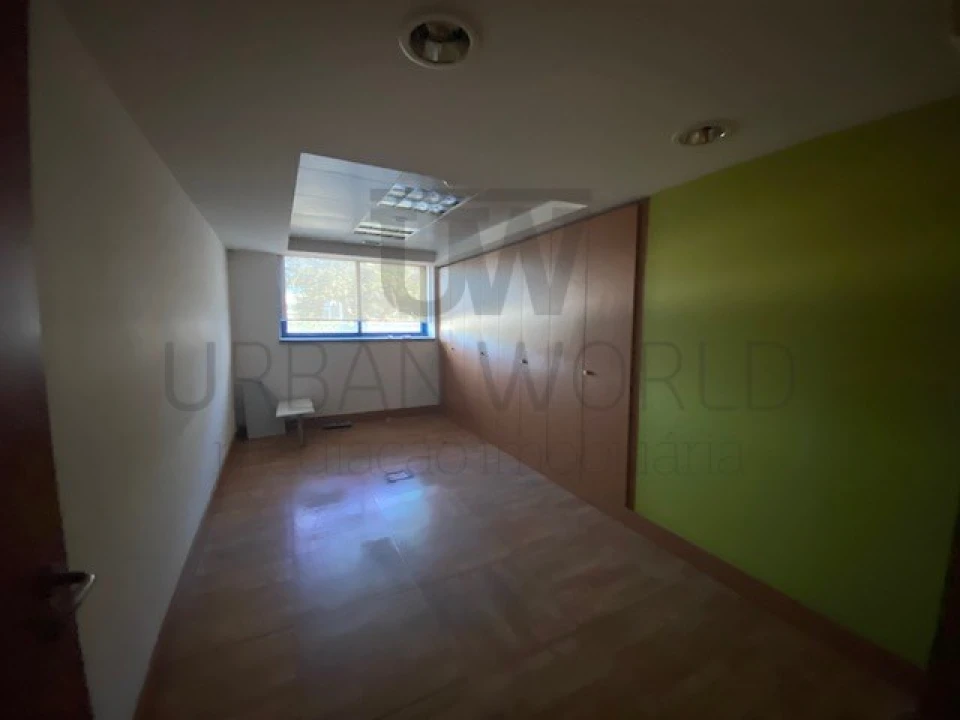 Prédio para Arrendamento em Montijo e Afonsoeiro Foto 9