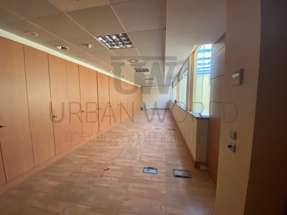 Prédio para Arrendamento em Montijo e Afonsoeiro Foto 1