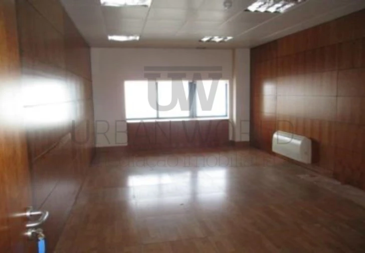 Prédio para Arrendamento em Montijo e Afonsoeiro Foto 3