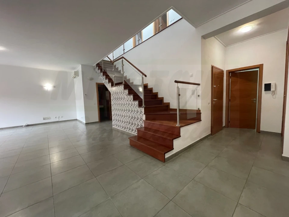 Moradia T4 para Venda em Santo Andre Foto 20