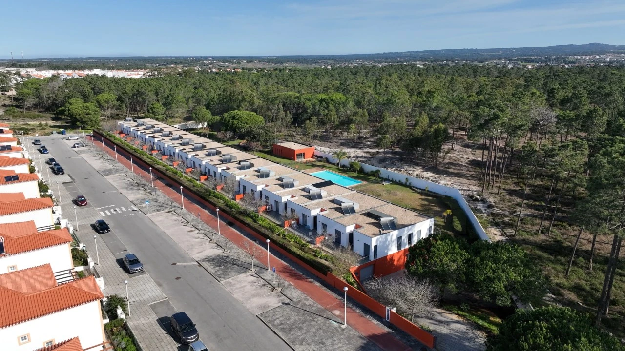 Moradia T4 para Venda em Santo Andre Foto 2