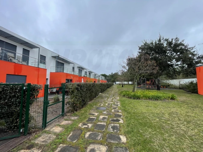 Moradia T4 para Venda em Santo Andre Foto 5