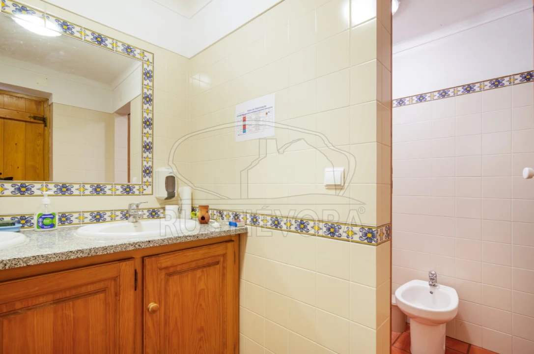 Negócio para Venda em Cortiçadas de Lavre e Lavre Foto 38