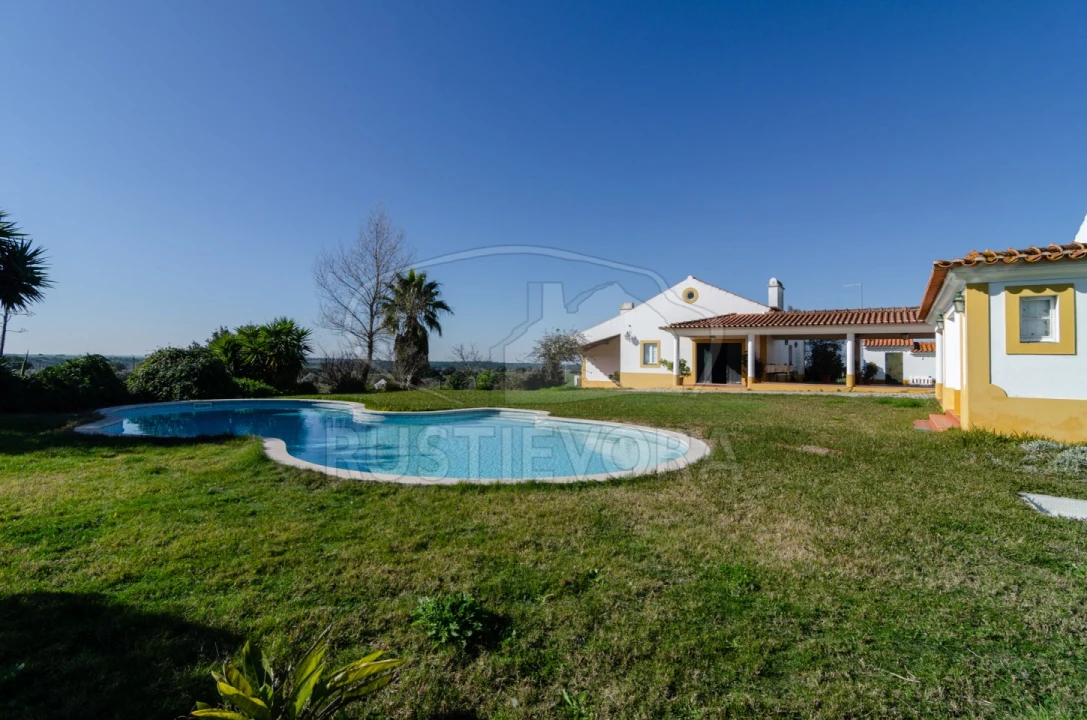 Negócio para Venda em Cortiçadas de Lavre e Lavre Foto 7