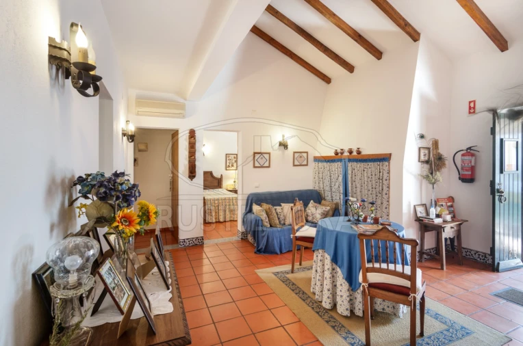 Negócio para Venda em Cortiçadas de Lavre e Lavre Foto 1