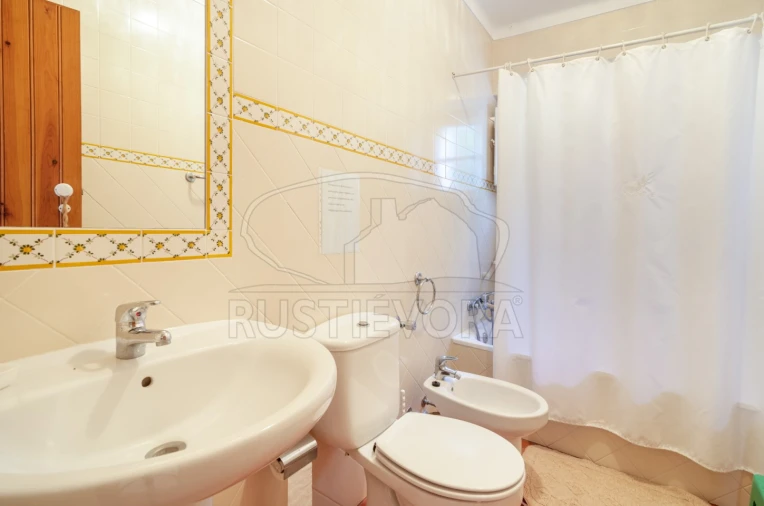 Negócio para Venda em Cortiçadas de Lavre e Lavre Foto 23