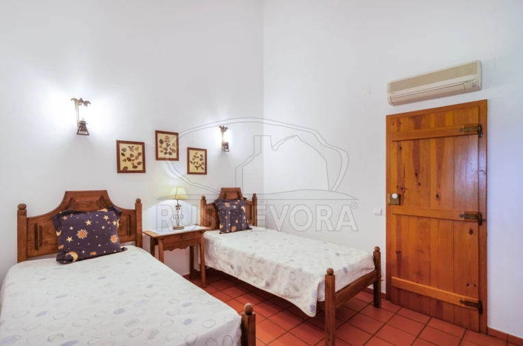 Negócio para Venda em Cortiçadas de Lavre e Lavre Foto 33