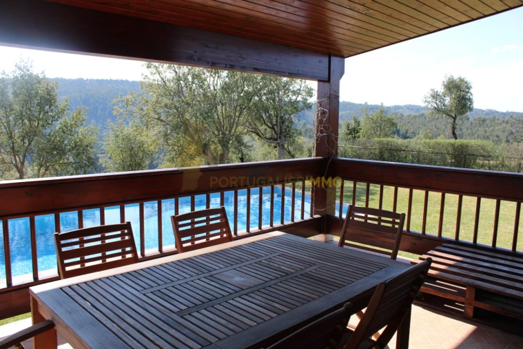 Moradia T4 para Venda em Serra e Junceira Foto 27