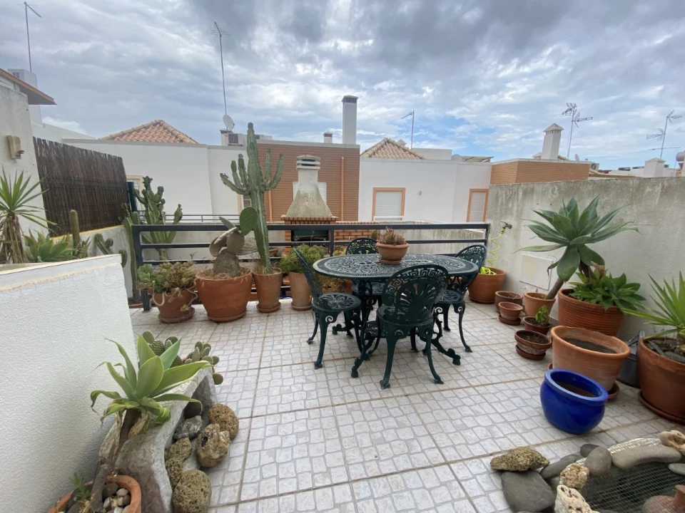 Moradia T2 para Venda em Tavira (Santa Maria e Santiago) Foto 4