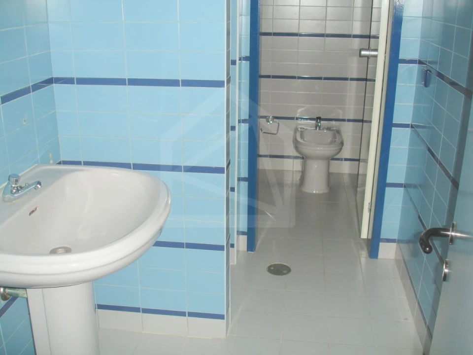 Prédio para Venda em Cortegaça Foto 28