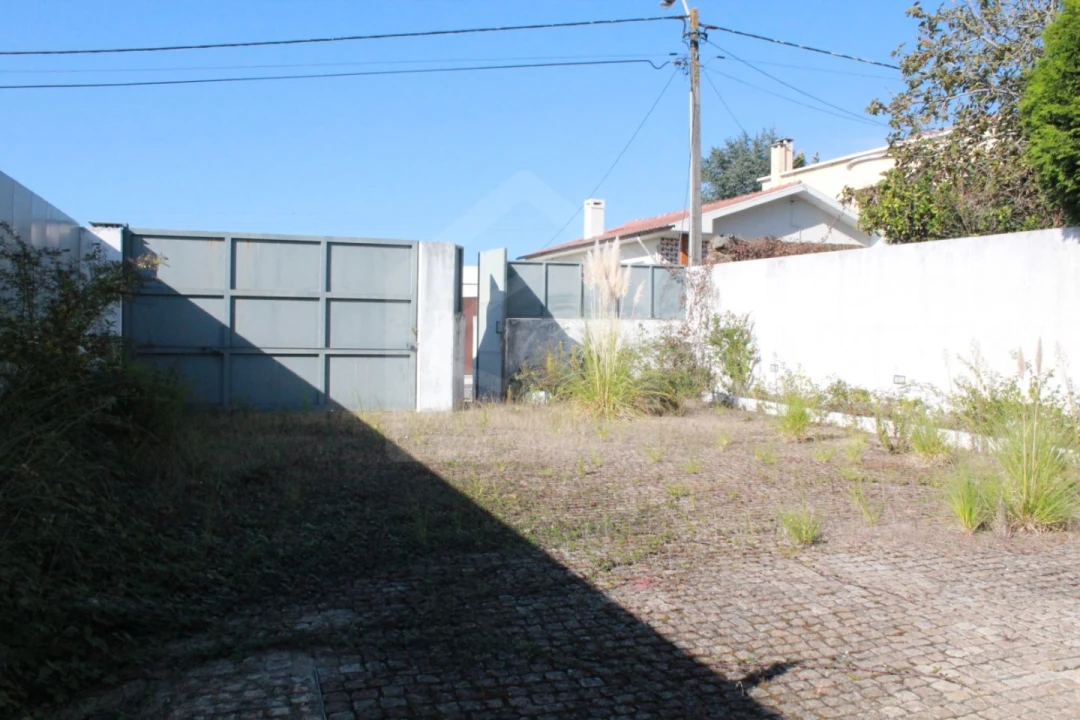 Prédio para Venda em Cortegaça Foto 16