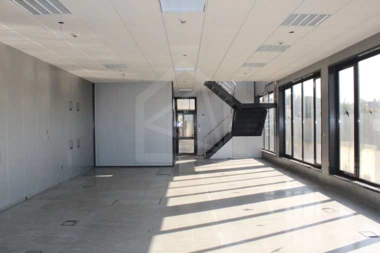 Prédio para Venda em Cortegaça Foto 6