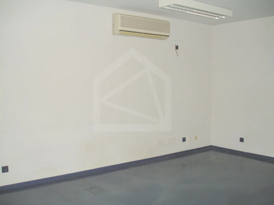 Prédio para Arrendamento em Cortegaça Foto 27