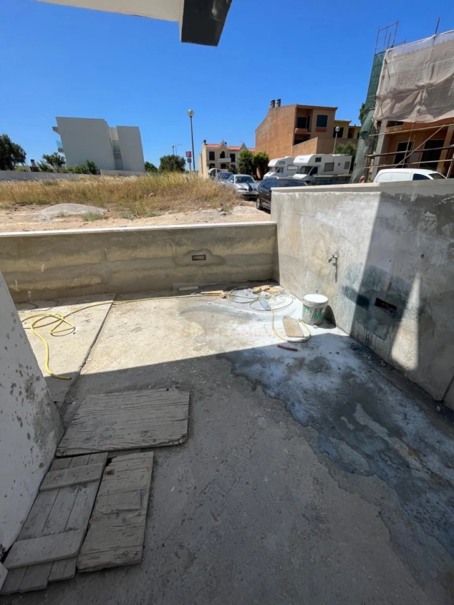 Moradia T3 para Venda em Santo António dos Cavaleiros e Frielas Foto 18