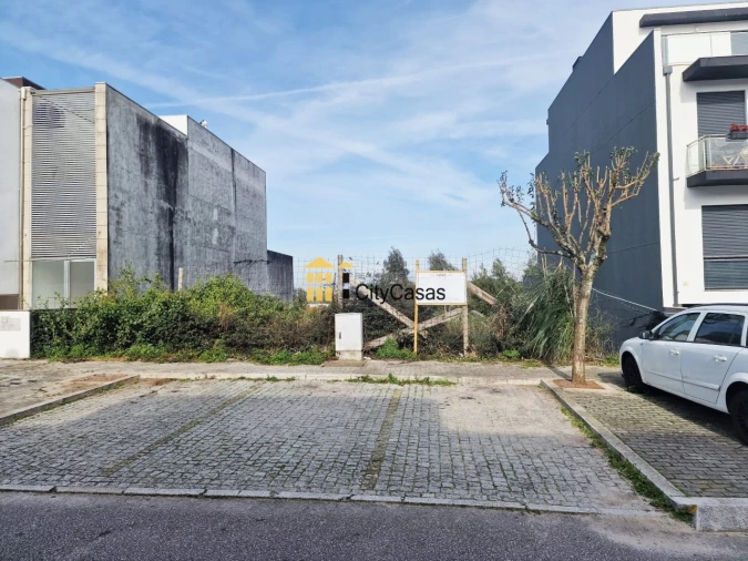 Terreno para Venda em Ermesinde