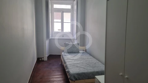 Quarto para Arrendamento em Arroios
